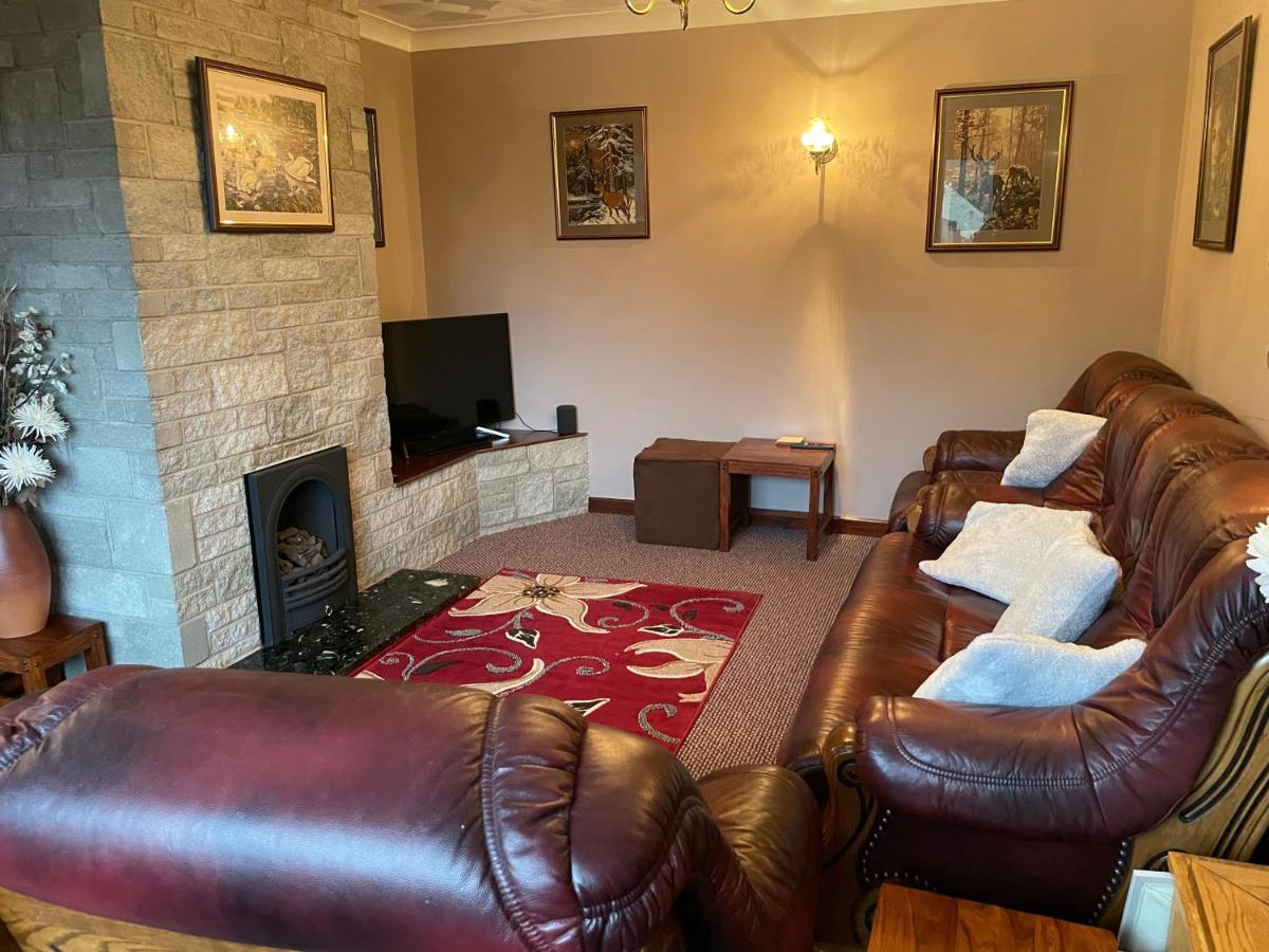 Dyffryn Taf - Spacious 3 Bedroom Bungalow Close To Amenities St Clears Exterior foto